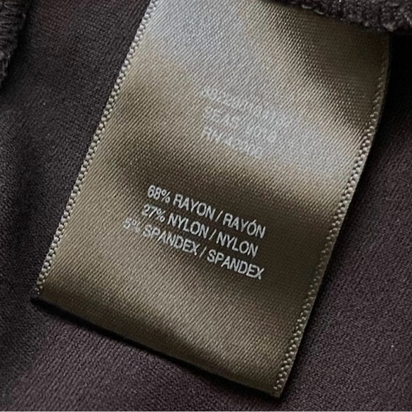 Attention Black Pencil Skirt - Picture 3 of 4